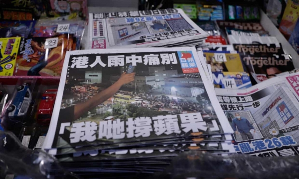 Hồng Kông : Cây bút xã luận chính của Apple Daily bị bắt