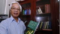 Vụ Giáo sư Chu Hảo khiến sách về dân chủ 'cháy hàng'