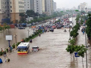 Việt Nam chống lụt lội : Lu, bể hay... đất ?
