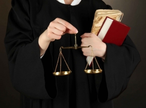 Lương tâm và đạo đức nghề nghiệp của các luật sư đâu ?