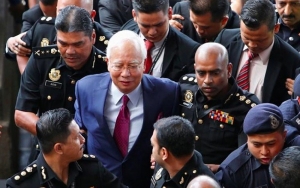 Malaysia truy tố cựu Thủ tướng, Brunei ban hành luật Hồi giáo