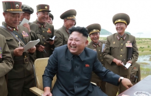 Kim Jong-un cao tay ấn ?