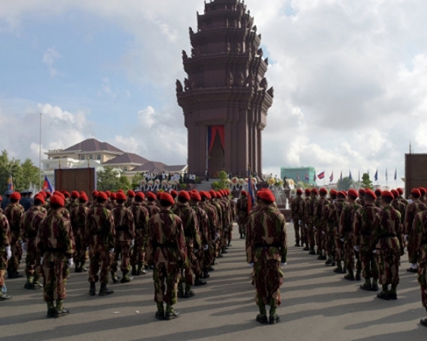 Tập trận chung : Campuchia ngày càng thân với Trung Quốc