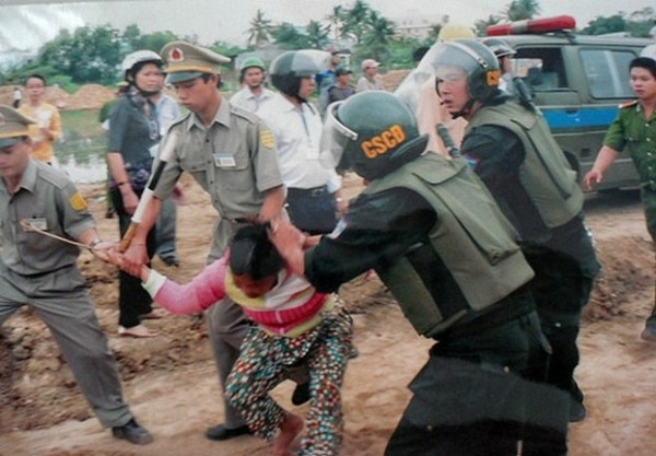 Cuộc đấu tranh gian khó cho nhân quyền tại Việt Nam