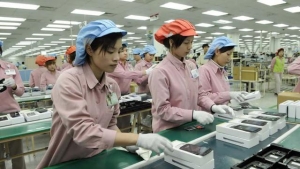 Kinh tế Việt Nam và đầu tư nước ngoài, treo cổ chết trong đồn công an