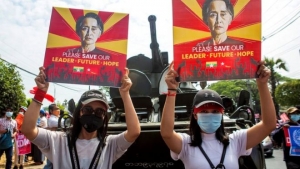 Đảo chính Myanmar : quân đội và nền dân chủ mong manh
