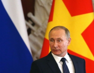 Putin đến thăm Việt Nam : ai là người đón tiếp ?