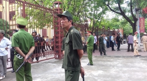 Phiên tòa phúc thẩm Trần Thị Nga : Đàn áp gia tăng mức bạo ngược