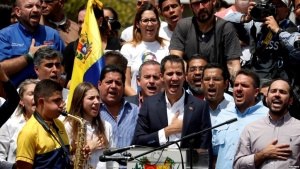 Tổng thống tự xưng Guaido trở về Venezuela bất chấp đe dọa của Madura