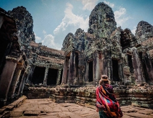 Chống lẩn tránh thuế, ngừng kinh doanh gỗ, video Angkor Wat