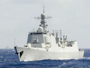 Không chịu thua Nhật, Trung Quốc ra mắt tàu chiến mới