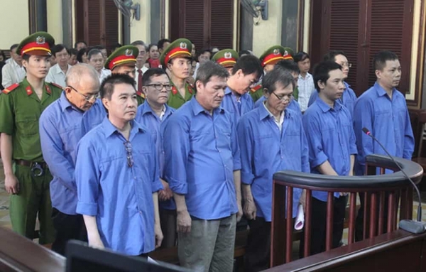 Nguyễn Phú Trọng đe cán bộ đảng viên tham nhũng