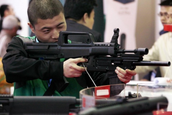 Vũ khí : Hàng giá rẻ khác của Trung Quốc tại Đông Nam Á