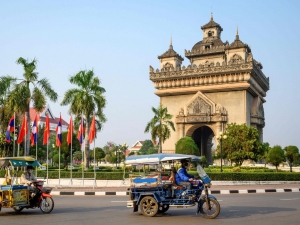 Nguy cơ Lào vỡ nợ, Việt Nam lo