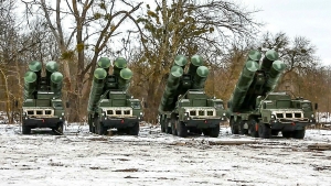Điểm báo Pháp - Nga thông báo rút bớt quân khỏi biên giới