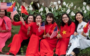 Quan hệ Mỹ-Việt trở nên gần gũi hơn ?
