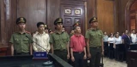 Việt Nam di lý 2 tù nhân Mỹ và thả một người Mỹ gốc Việt