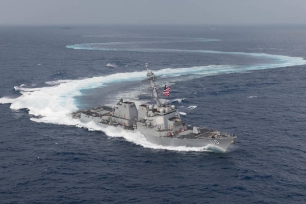 Hàn Quốc và Hoa Kỳ đưa tàu chiến vào vùng biển Đông Nam Á