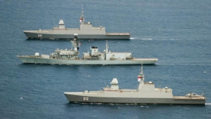 An ninh Biển Đông : Việt Nam mua vũ khí, Anh, Malaysia cảnh báo
