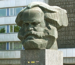Hạt gạo làng ta &amp; Gia tài của Marx