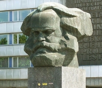 Hạt gạo làng ta & Gia tài của Marx