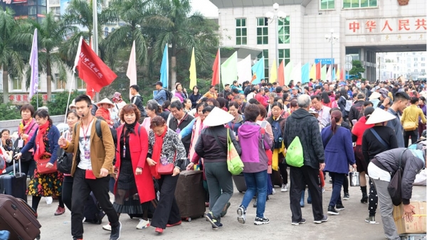 Di sản Tràng An, khách và phim Trung Quốc, BOT Đồng Nai, Luật sư Út