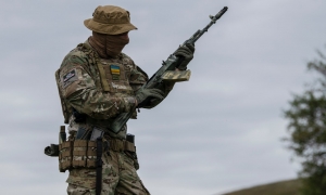 Điểm báo Pháp - Ukraine phản công tái chiếm Kherson