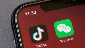 Trump đánh tức tốc TikTok và WeChat