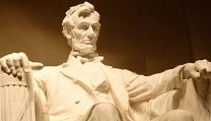 Abraham Lincoln : Một vĩ nhân ?
