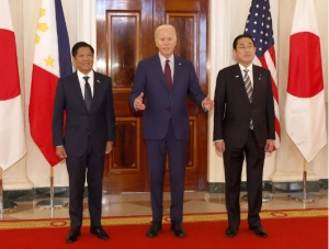 Kishida và Marcos Jr. gặp Biden