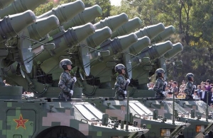 Nga : Putin sau 20 năm cầm quyền và buôn bán vũ khí với Trung Quốc