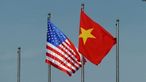 Đảng cộng sản Việt Nam đang xa Trung Quốc và gần Hoa Kỳ ?
