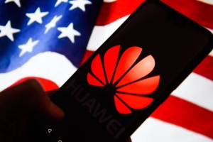 Hoa Kỳ không quên thương chiến với Trung Quốc, via Huawei