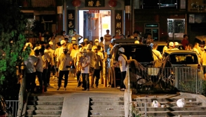 Điểm báo Pháp - Xã hội đen trấn áp người biểu tình Hồng Kông