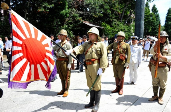 Nhật Hoàng tỏ hối tiếc về quá khứ quân phiệt Nhật