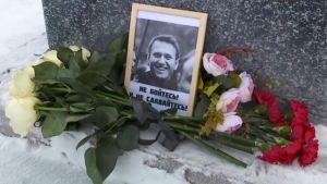 Navalny đột tử : &quot;Chuông nguyện hồn ai&quot; ?