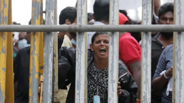 Sri Lanka vỡ trận : không đủ khả năng trả nợ nước ngoài