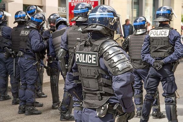 Điểm báo Pháp - Dự luật an ninh gây tranh cãi lớn ở Pháp