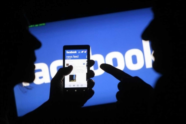 Đề xuất cấm đưa tố cáo lên FB : Sao phải cấm ?