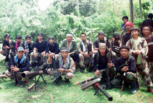 Philippines quyết tâm bài trừ phiến quân Hồi giáo
