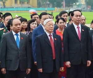 Ai sẽ là vua nước Cộng hòa xã hội chủ nghĩa Việt Nam ?