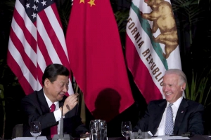 Biden đối đầu với Trung Quốc cách nào ?