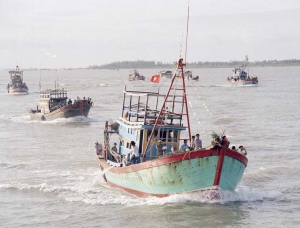Việt Nam sử dụng tàu đánh cá để theo dõi Trung Quốc ?