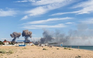 Nổ lớn trên bán đảo Crimea : kho đạn hay máy bay phát nổ ?