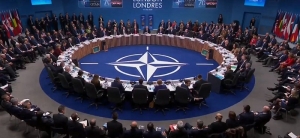 Điểm báo Pháp - NATO biểu dương sức mạnh và đoàn kết