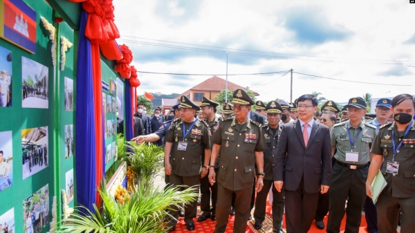 Quân sự hóa vùng biển – Đối lập Campuchia