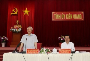 Nguyễn Phú Trọng : rộ tin đồn bị trúng độc - hé mở rồi khép lại ?
