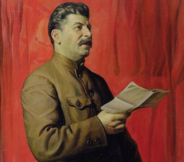 Stalin đã mưu toan bán nước như thế nào