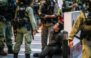 Hồng Kông những ngày đầu dưới sự khống chế của Bắc Kinh