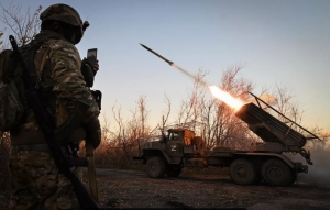 Cuộc chiến tại Ukraine bước vào giai đoạn vừa đánh vừa đàm ?